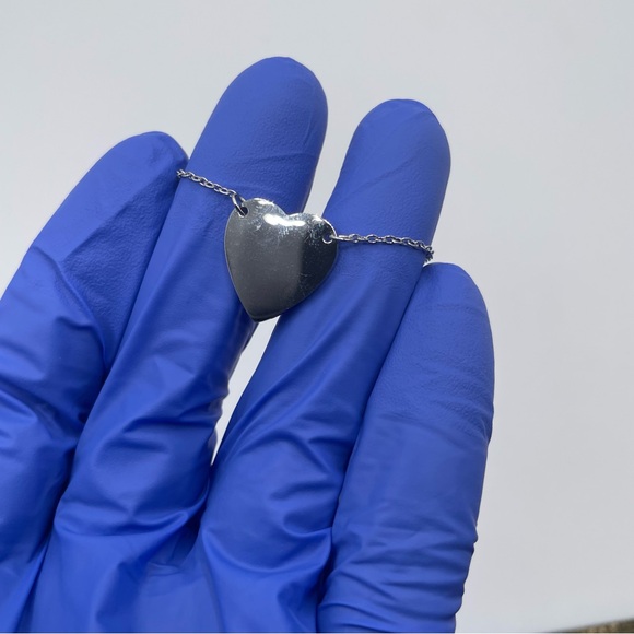 Gucci Silver Bracelet with Heart Charm - Picture 3 of 3